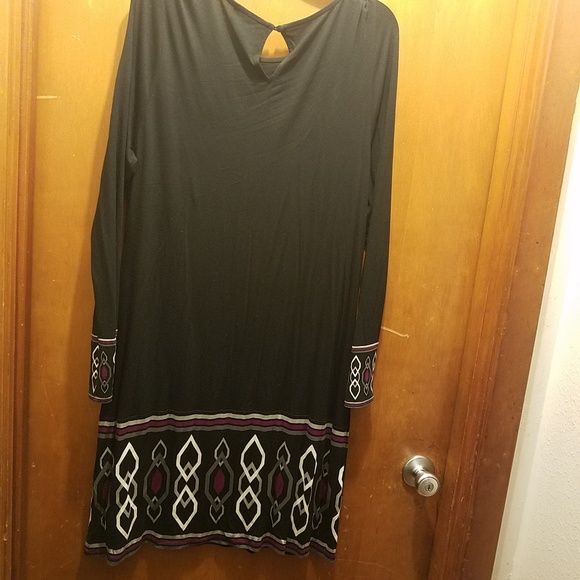 Dress - Picture 3 of 3